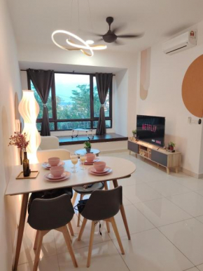 Moon Theme Sunway Greenfield 2 Room 4-6 pax High-speed WiFi and Pool